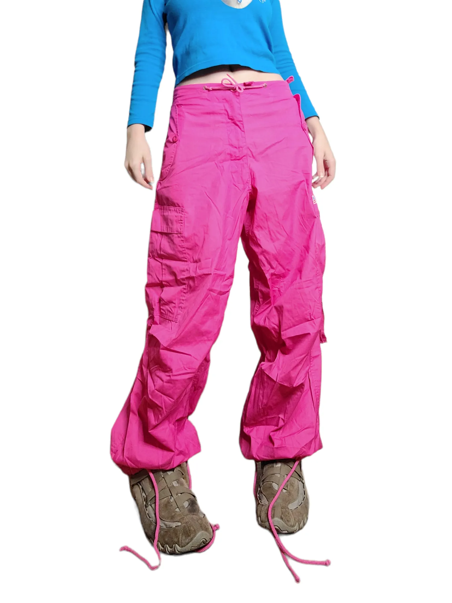 Cargo parachute rose
