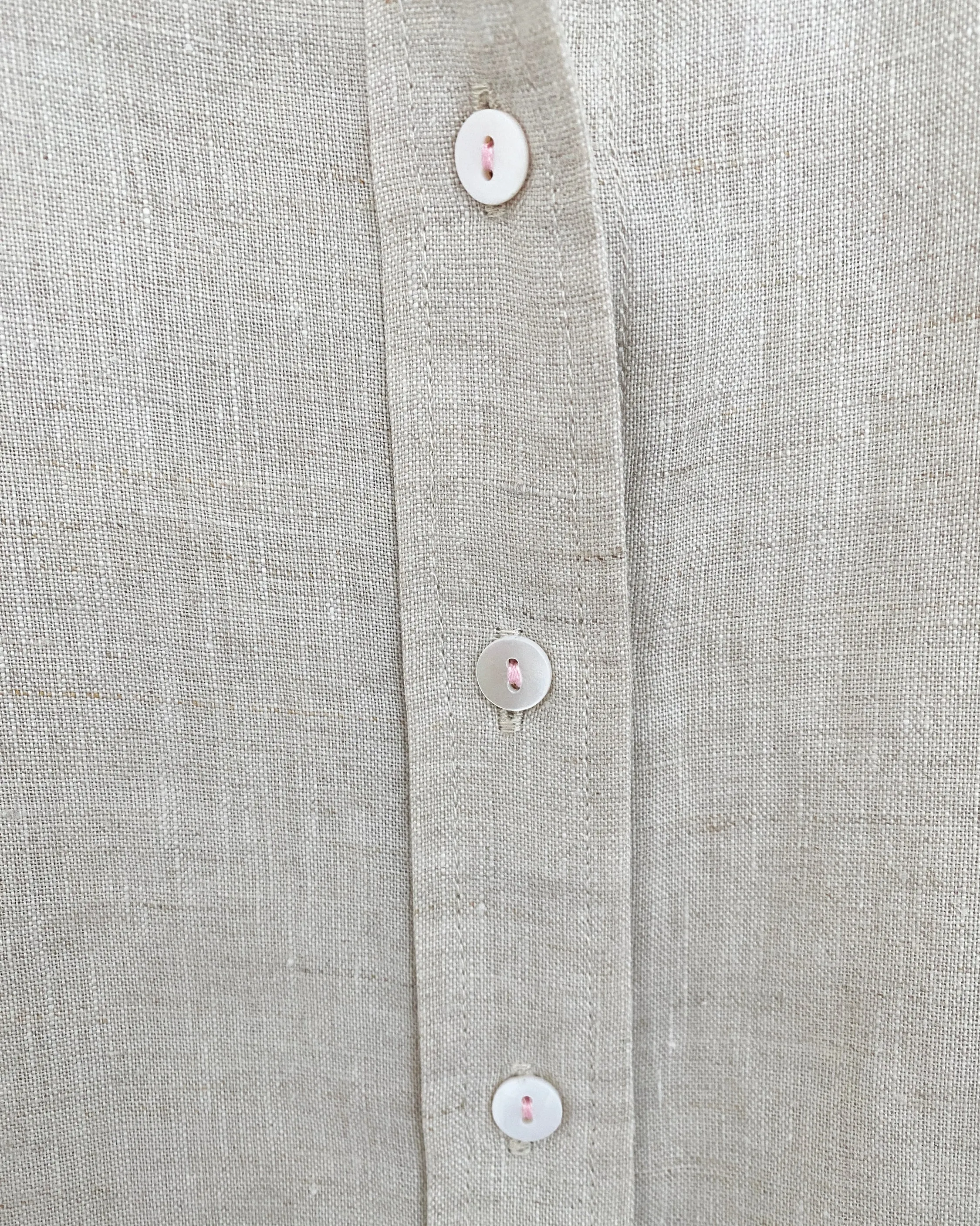 Donna Button-Down Shirt in Oatmeal Linen