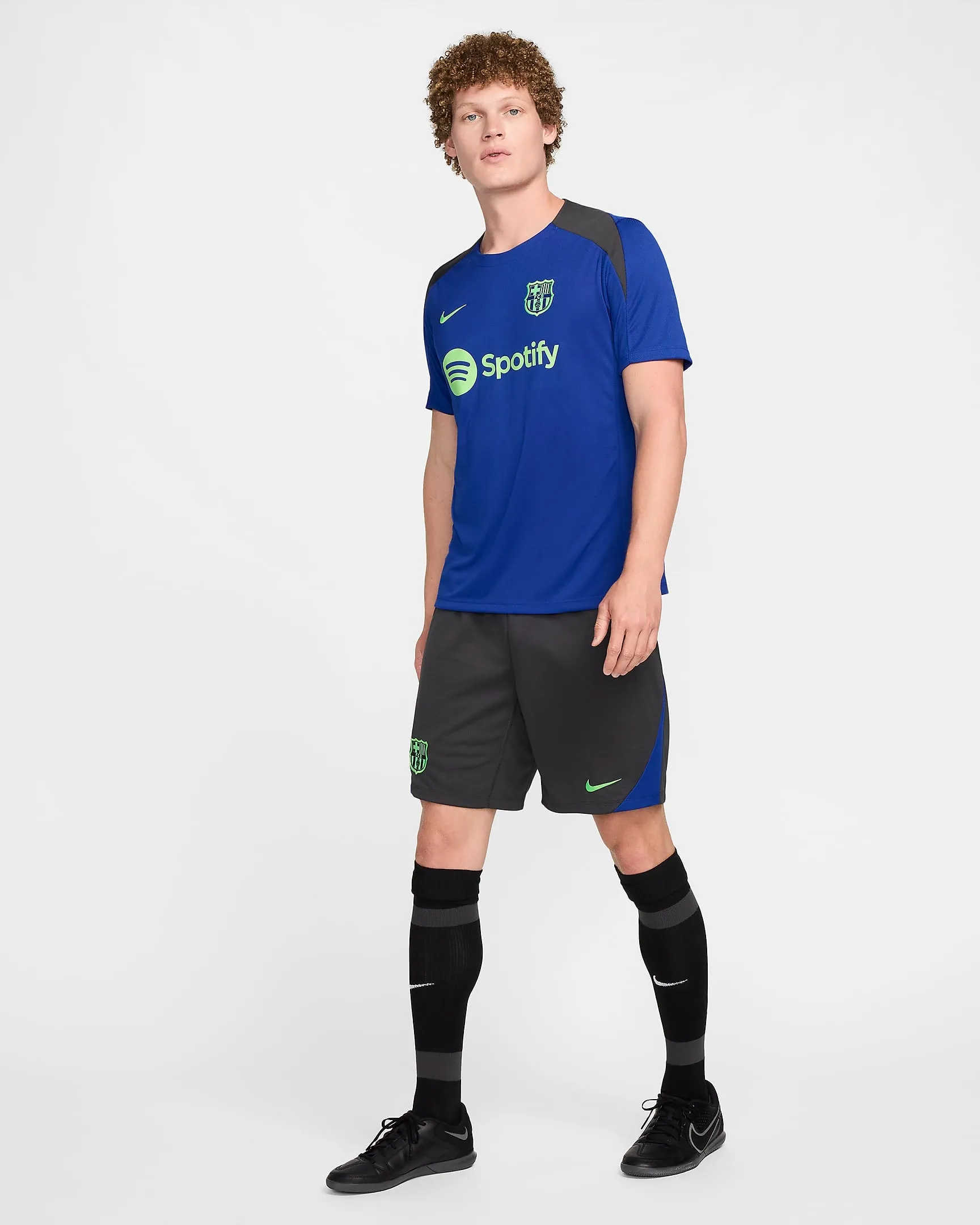 F.C. Barcelona Strike Third Men's Nike Dri-FIT Football Knit Shorts