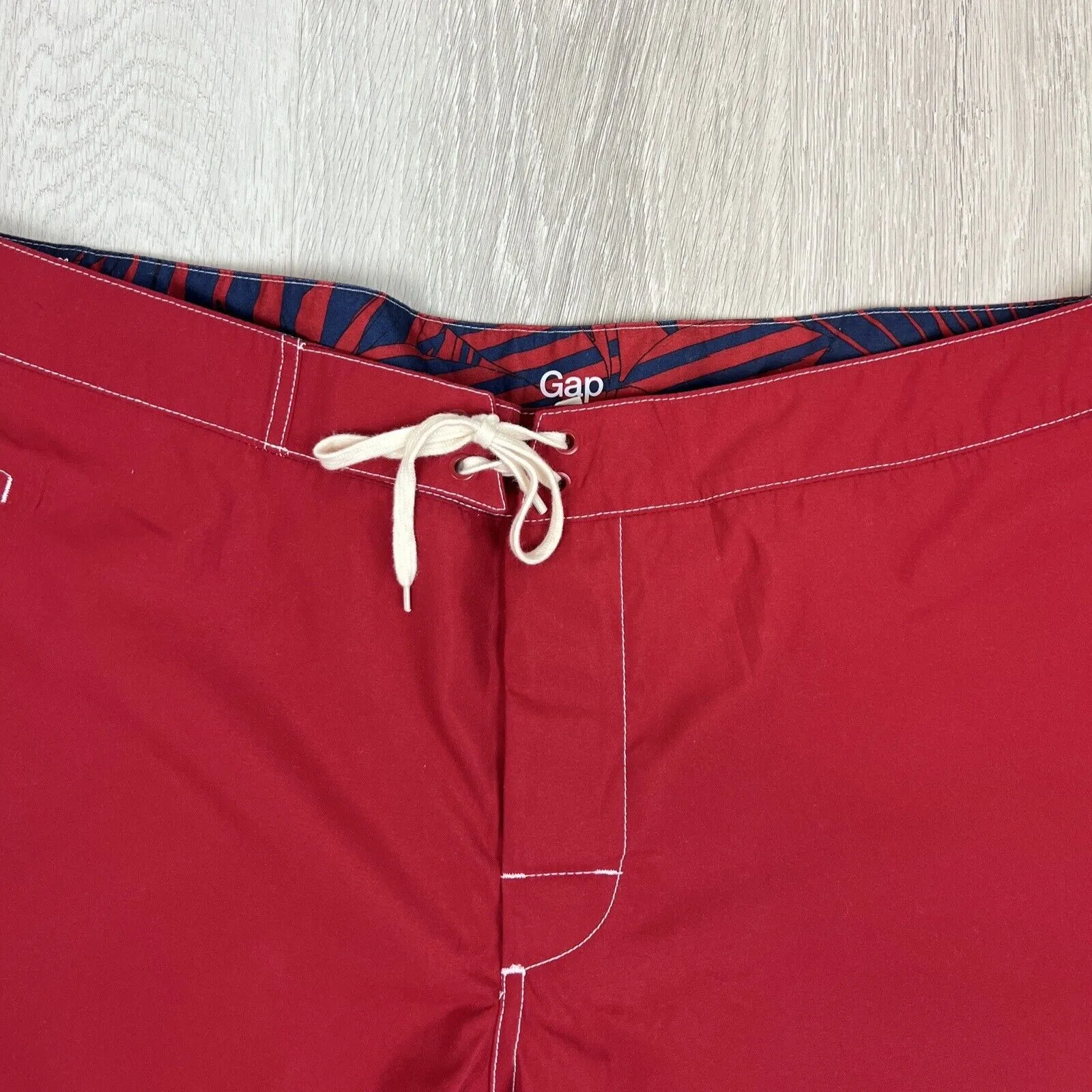 GAP Mens Red Swim Shorts Board Shorts Size XL , Like New