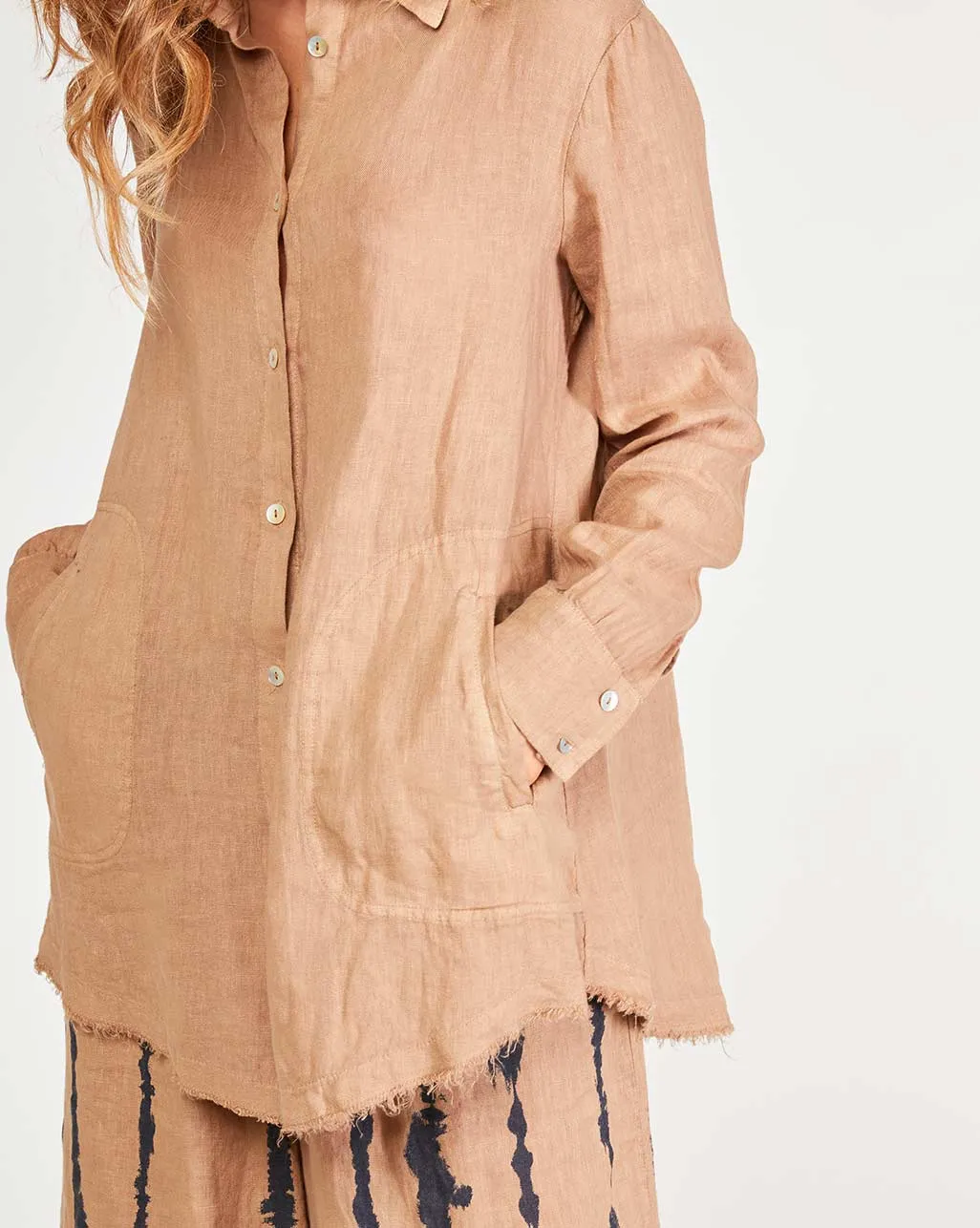 Linen Pleat Back Long Sleeve Button-Up Shirt