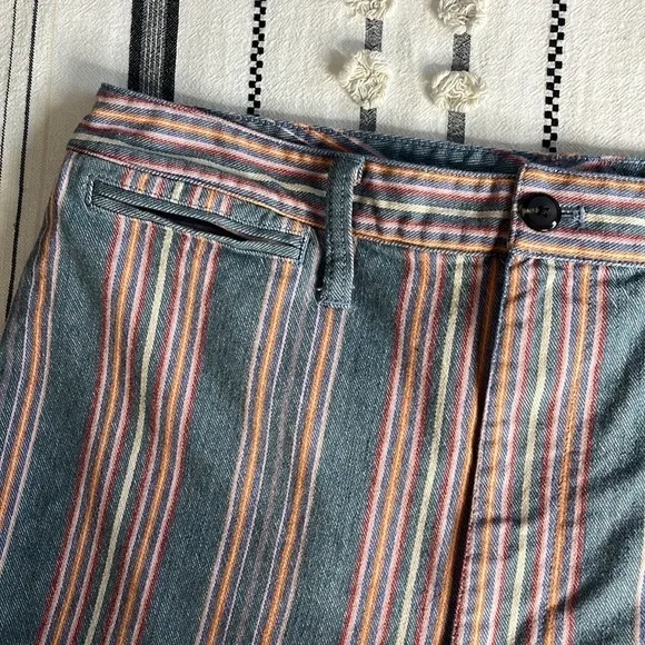 Madewell • Emmett shorts in rainbow stripe