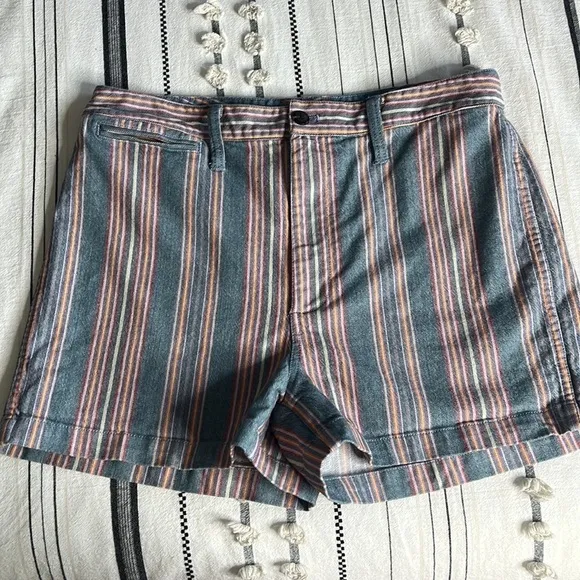 Madewell • Emmett shorts in rainbow stripe