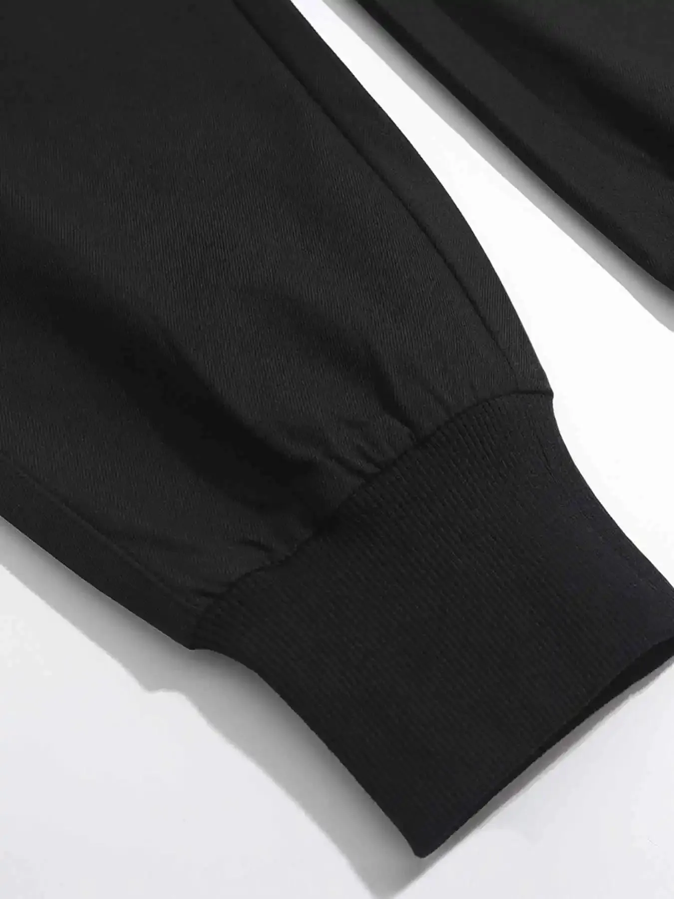 Men's Cargo Pants with Flap Pockets and Drawstring Waist