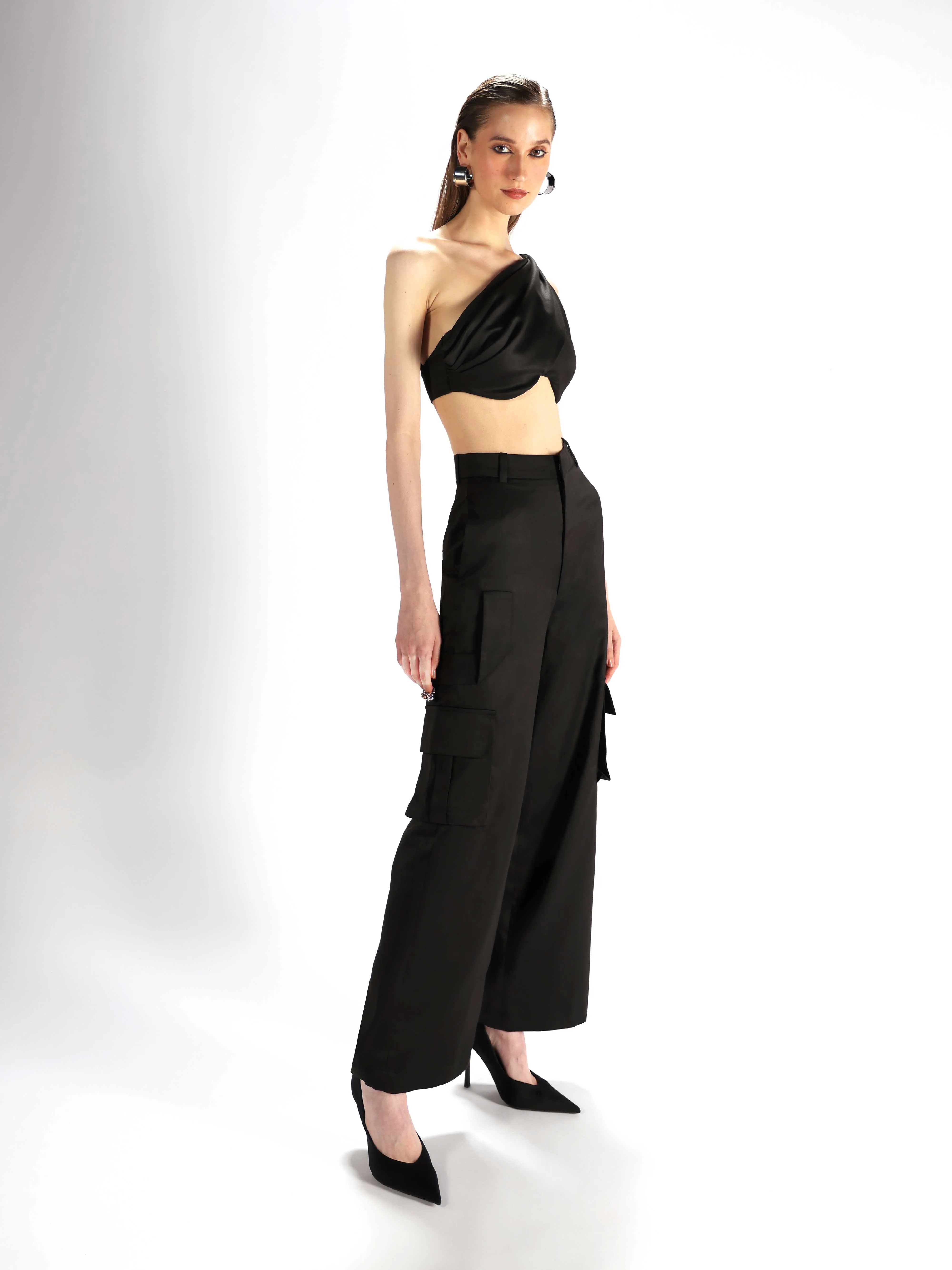 Noire Cargo and Underwire Top Set