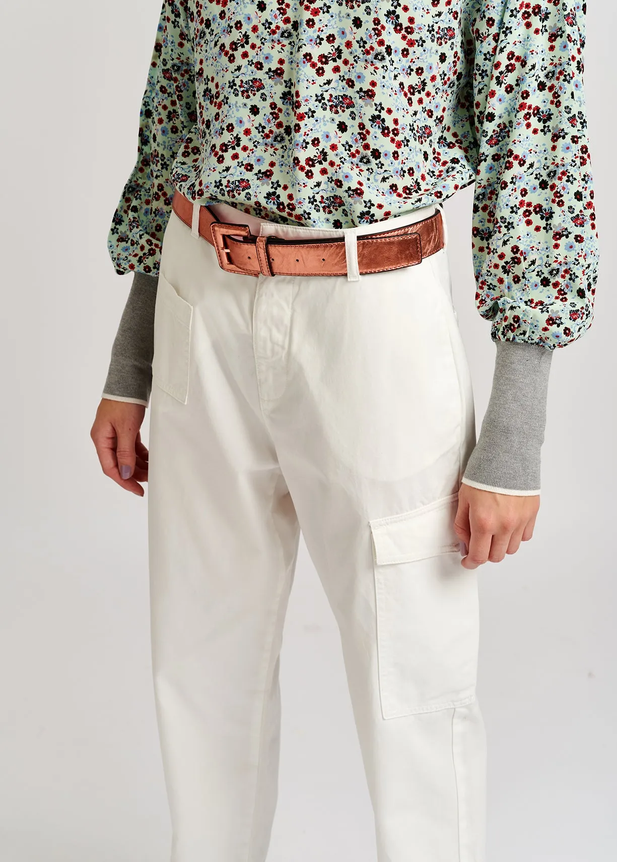 Off-white cotton cargo pants