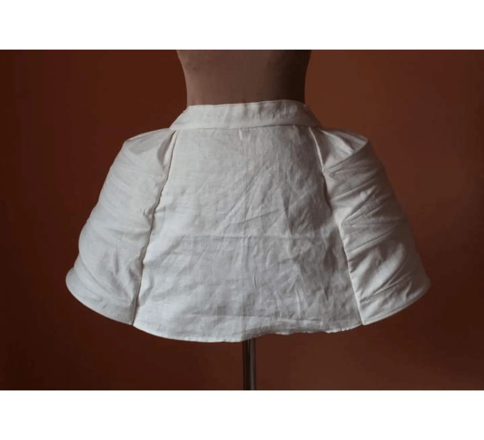Rococo pannier