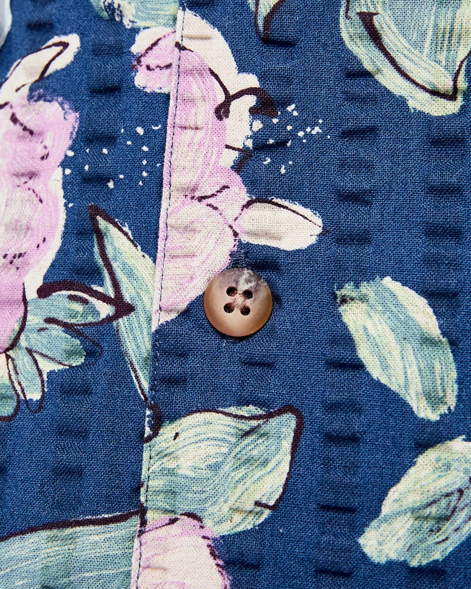 Seersucker Crammond Shirt in Blue Lilac Floral Print
