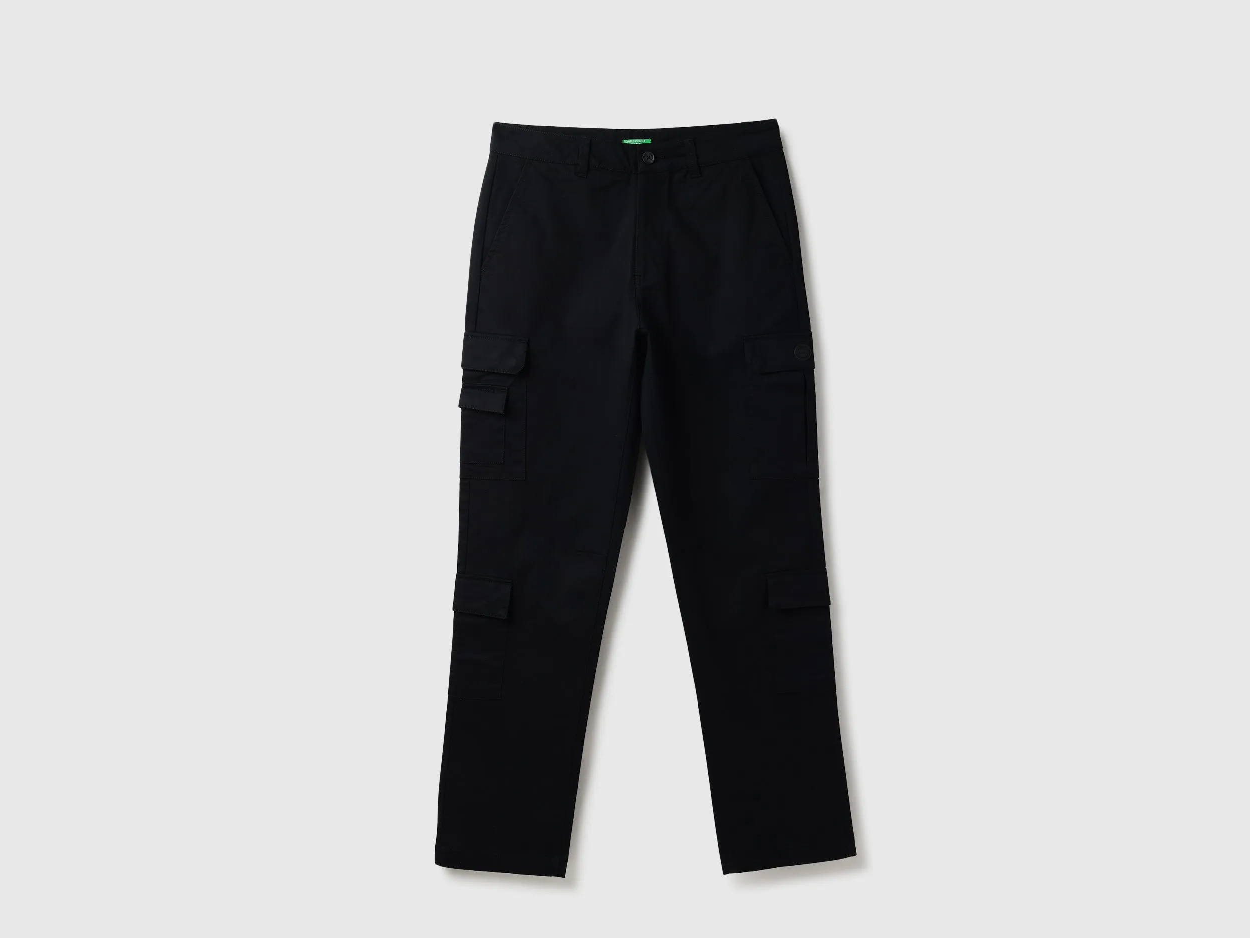 Solid Straight Fit Broken Twill Washed Cargo Pants