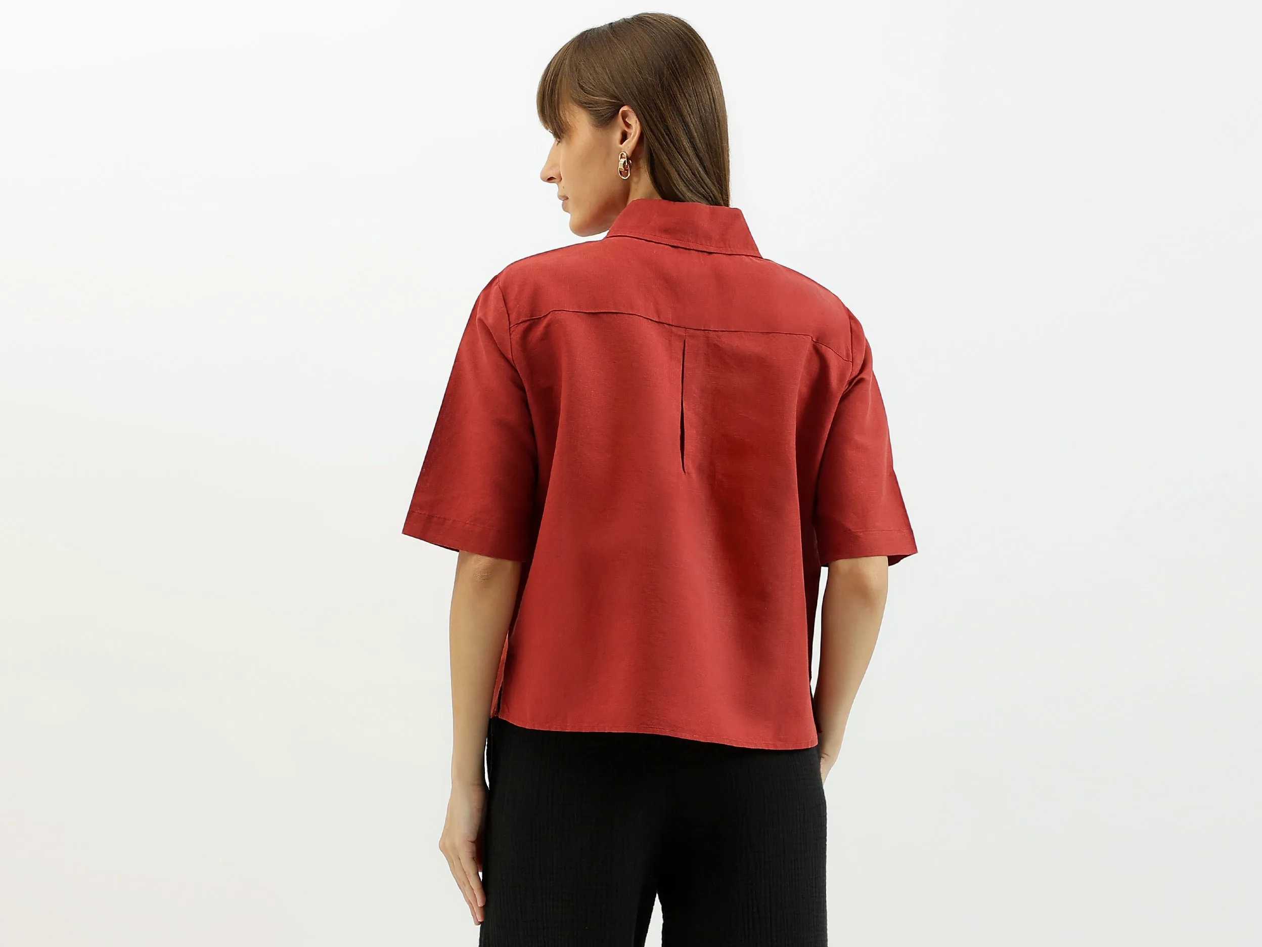 Spread Collar Solid Shirt