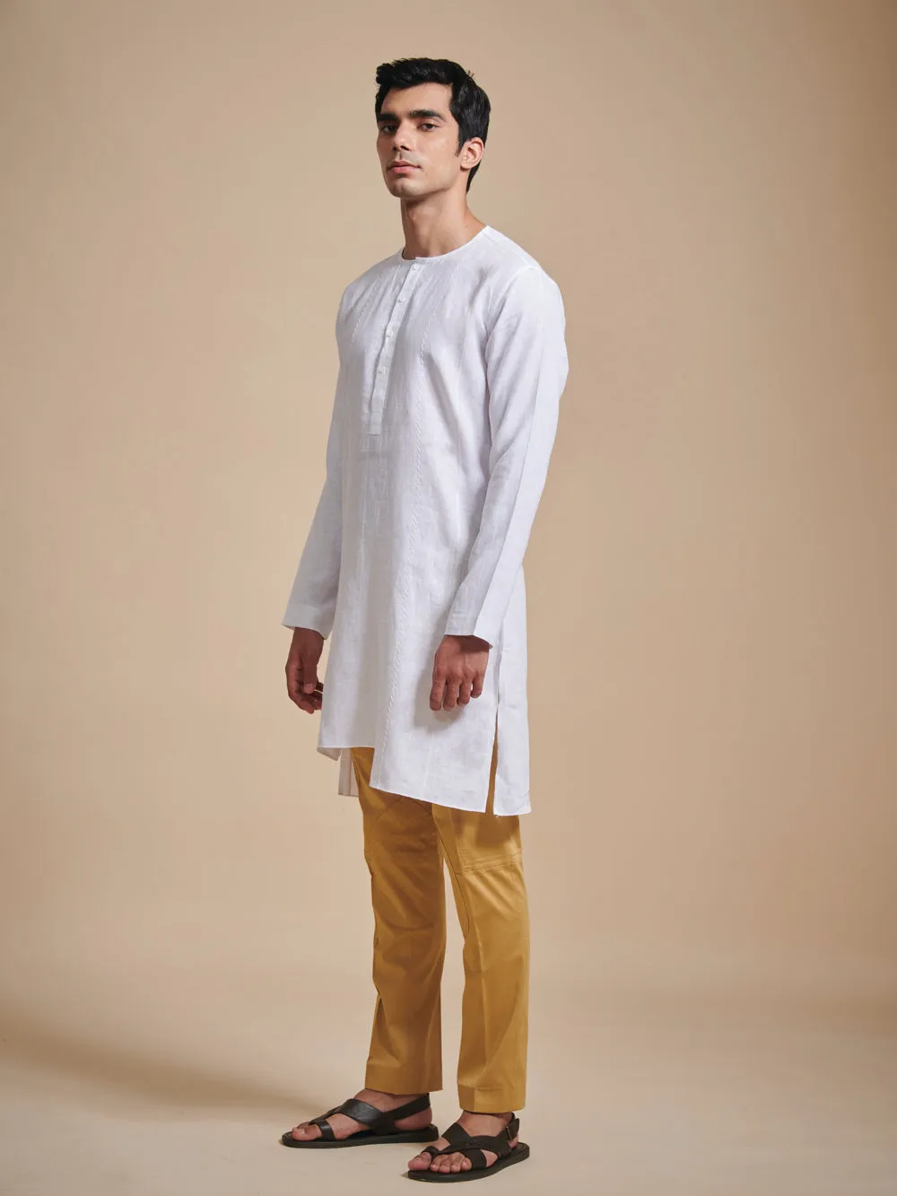 The Irregular Embroidery Round Neck Kurta