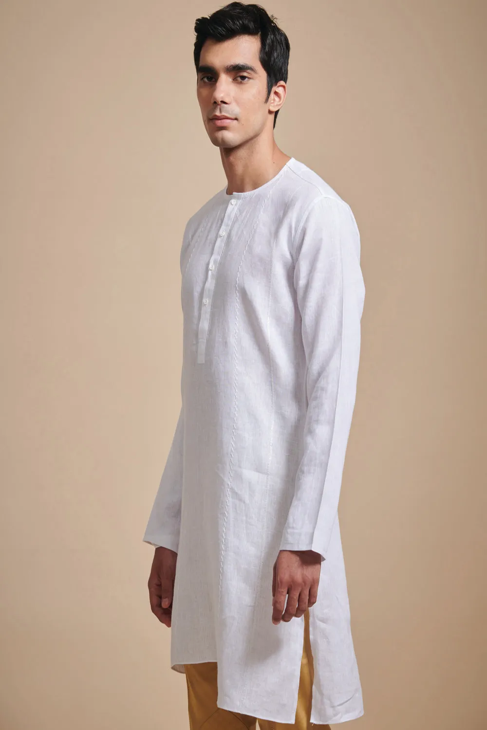 The Irregular Embroidery Round Neck Kurta