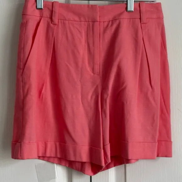 TRINA TURK WOMENS SHORTS, CORAL, size 2