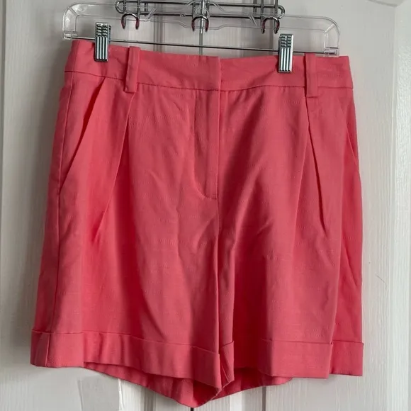 TRINA TURK WOMENS SHORTS, CORAL, size 2