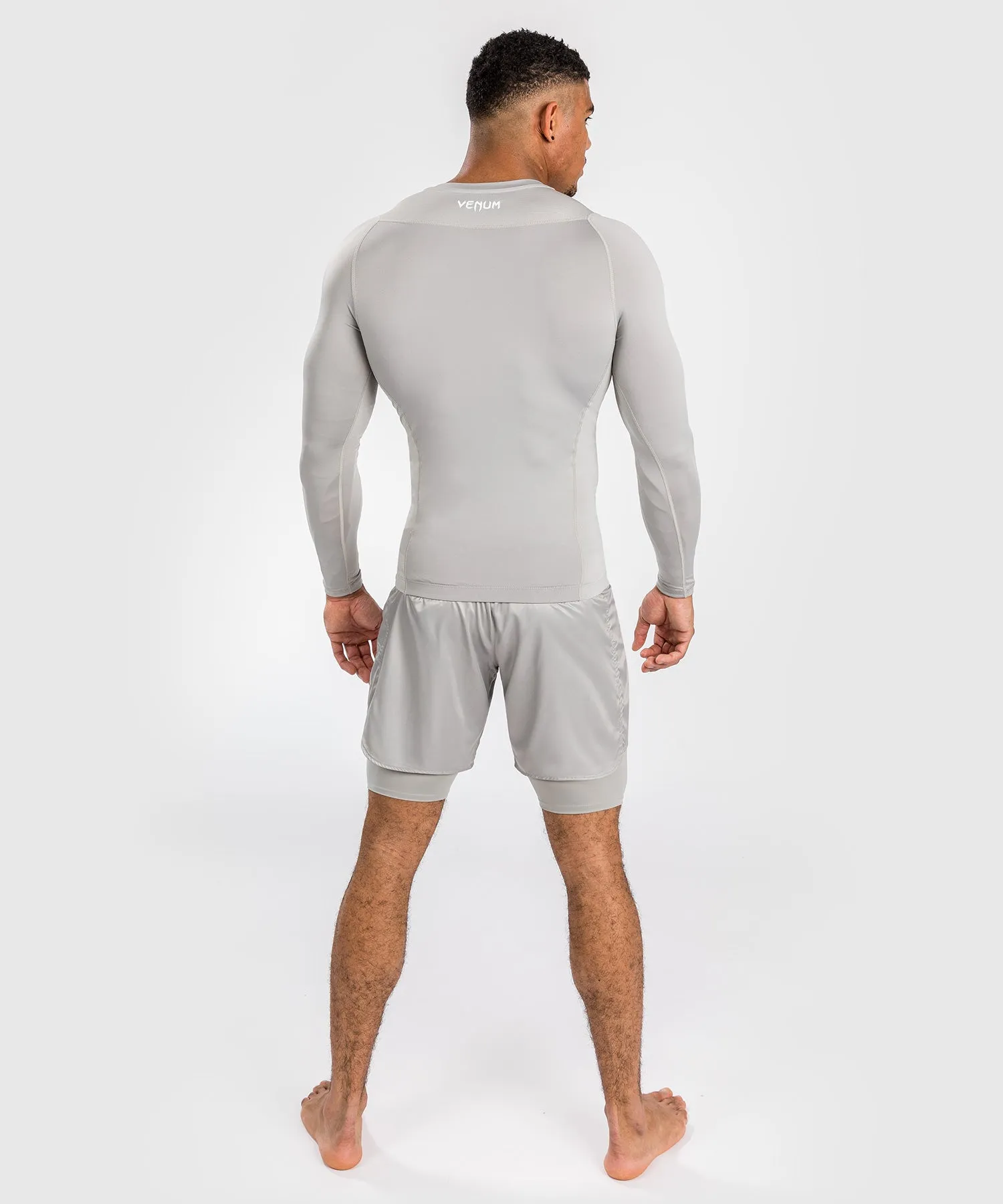 Venum Attack Rashguard a Maniche Lunghe da Uomo - Sabbia