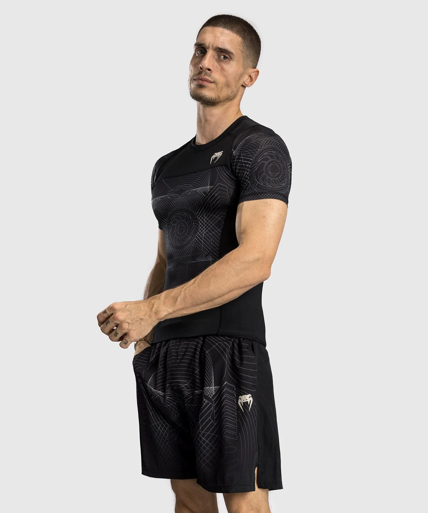 Venum G-Fit Air Korte Mouw Rashguard Heren - Diepzwart / Woestijnzand