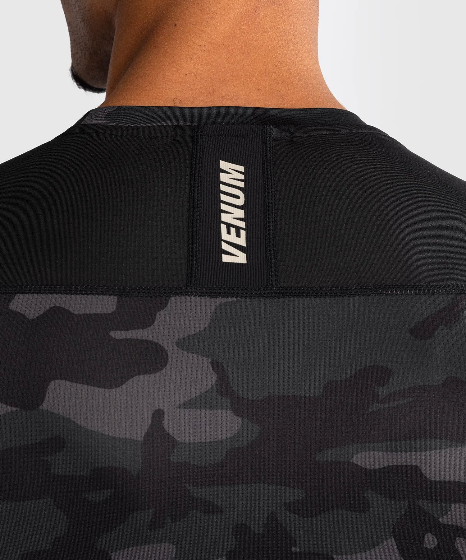 Venum G-Fit Air Rashguard Maniche Lunghe da Uomo - Camo Digitale Urbano
