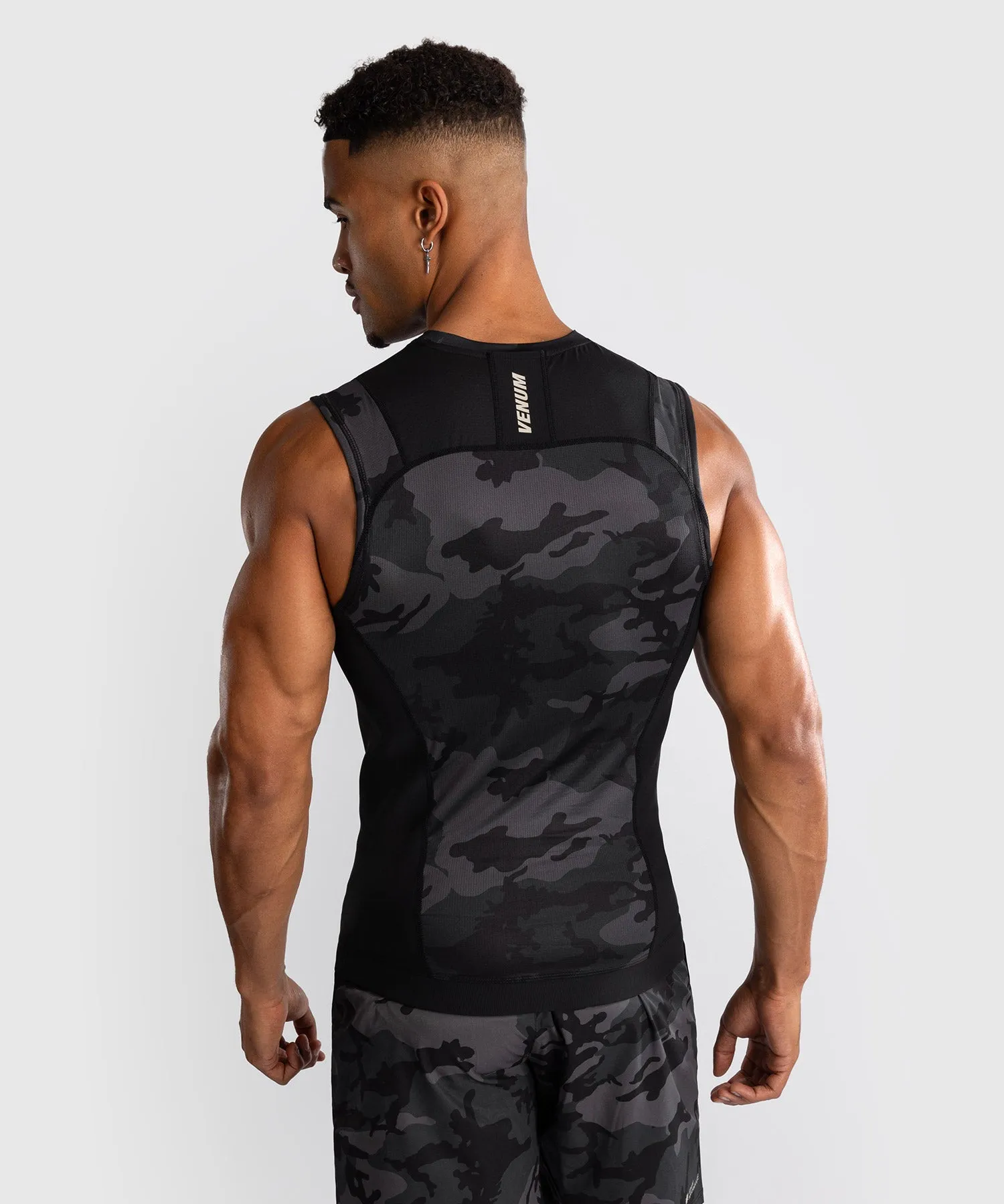Venum G-Fit Air Rashguard Senza Maniche da Uomo - Camo Urbano Digitale