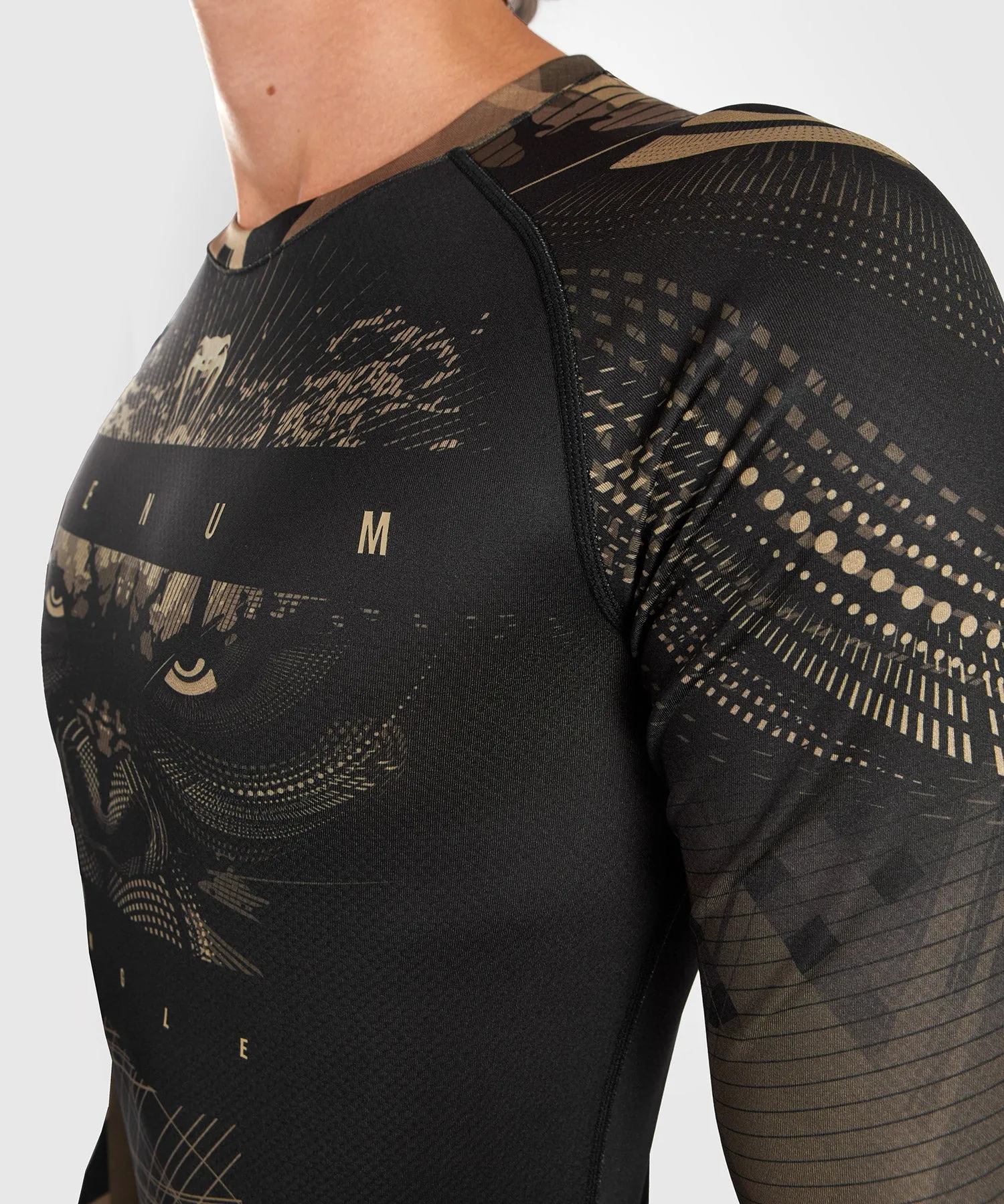 Venum Gorilla Jungle Rashguard a Maniche Lunghe - Nero/Sabbia