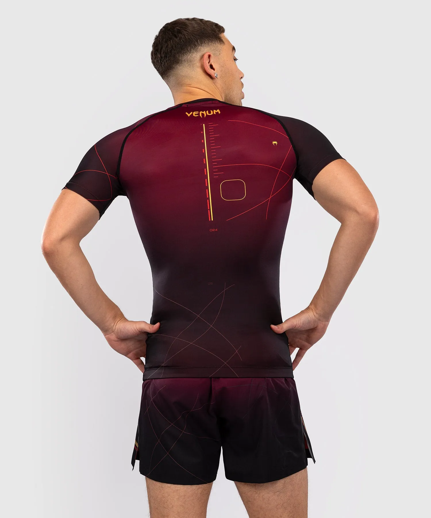 Venum Tactical XT Rashguard a maniche corte da uomo - Nero/Bordeaux/Oro