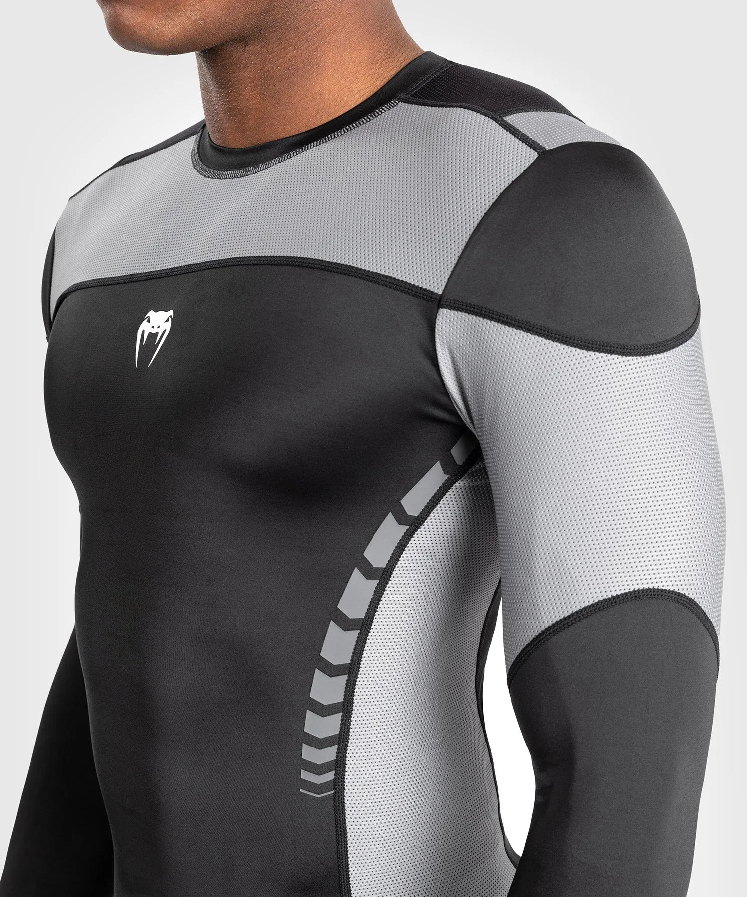 Venum Tempest Rashguard a Maniche Lunghe da Uomo - Nero/Grigio