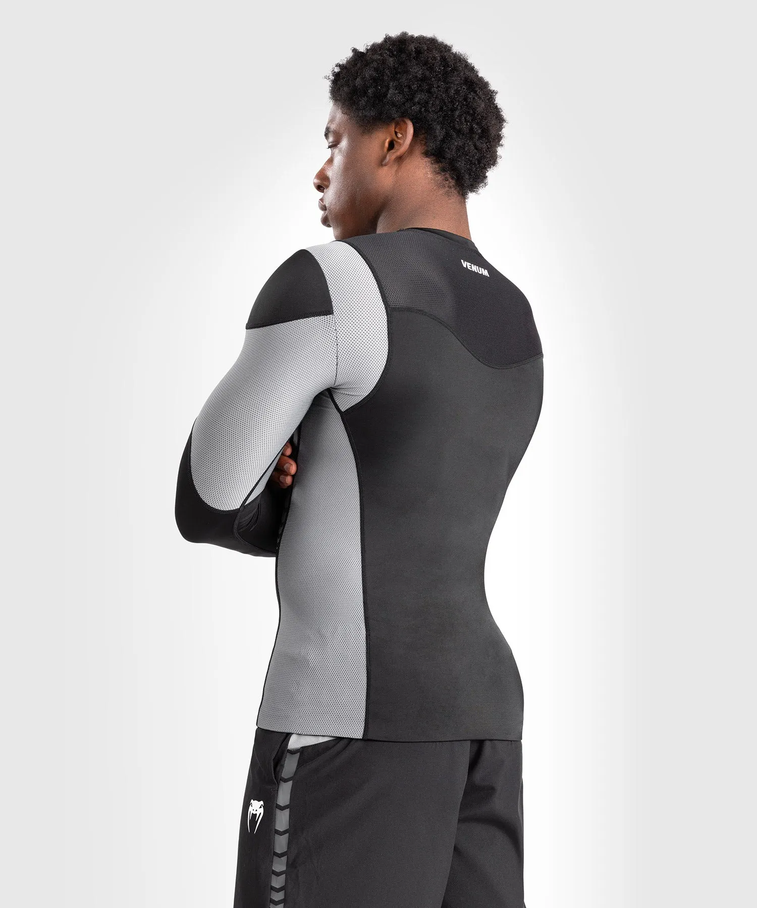 Venum Tempest Rashguard a Maniche Lunghe da Uomo - Nero/Grigio