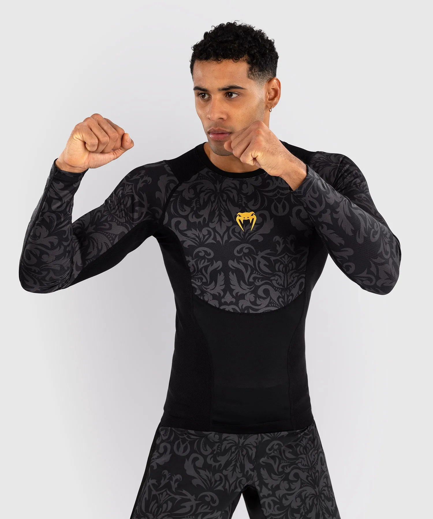 Venum x Topuria Unmatched Edition Maglia a Maniche Lunghe Rashguard - Nero/Oro