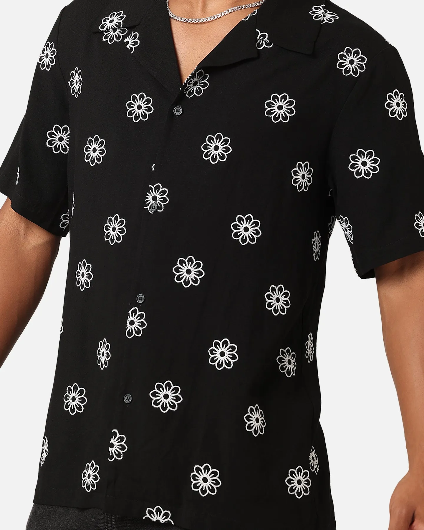 XXIII Daisy Linen Button Up Shirt Black/White