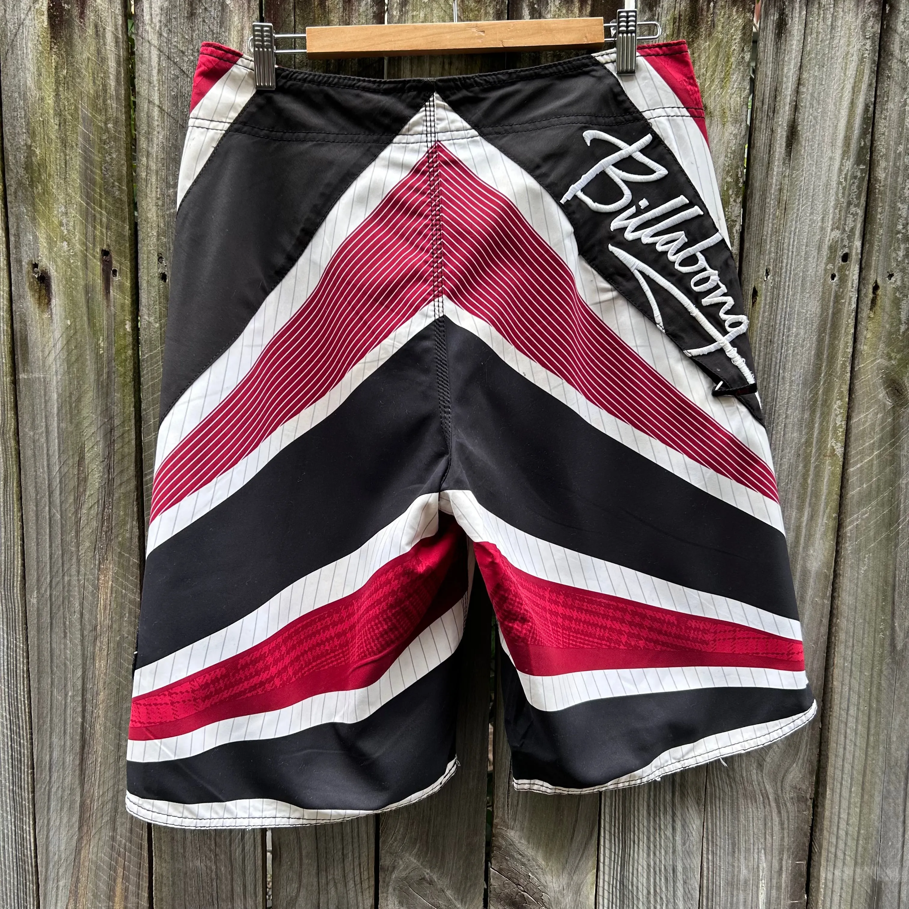 Y2K Andy Irons signature Billabong Boardshorts W32’ (rare)
