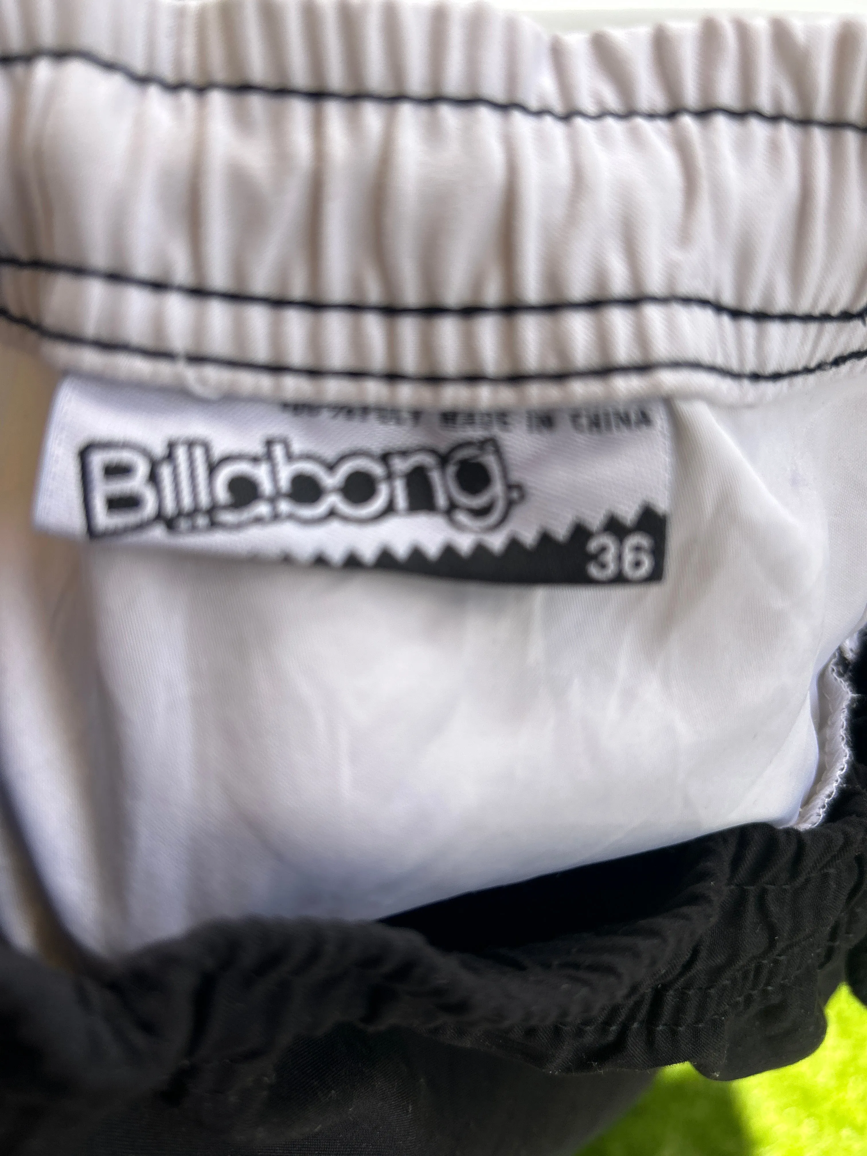 Y2K Billabong boardshorts W30-36’