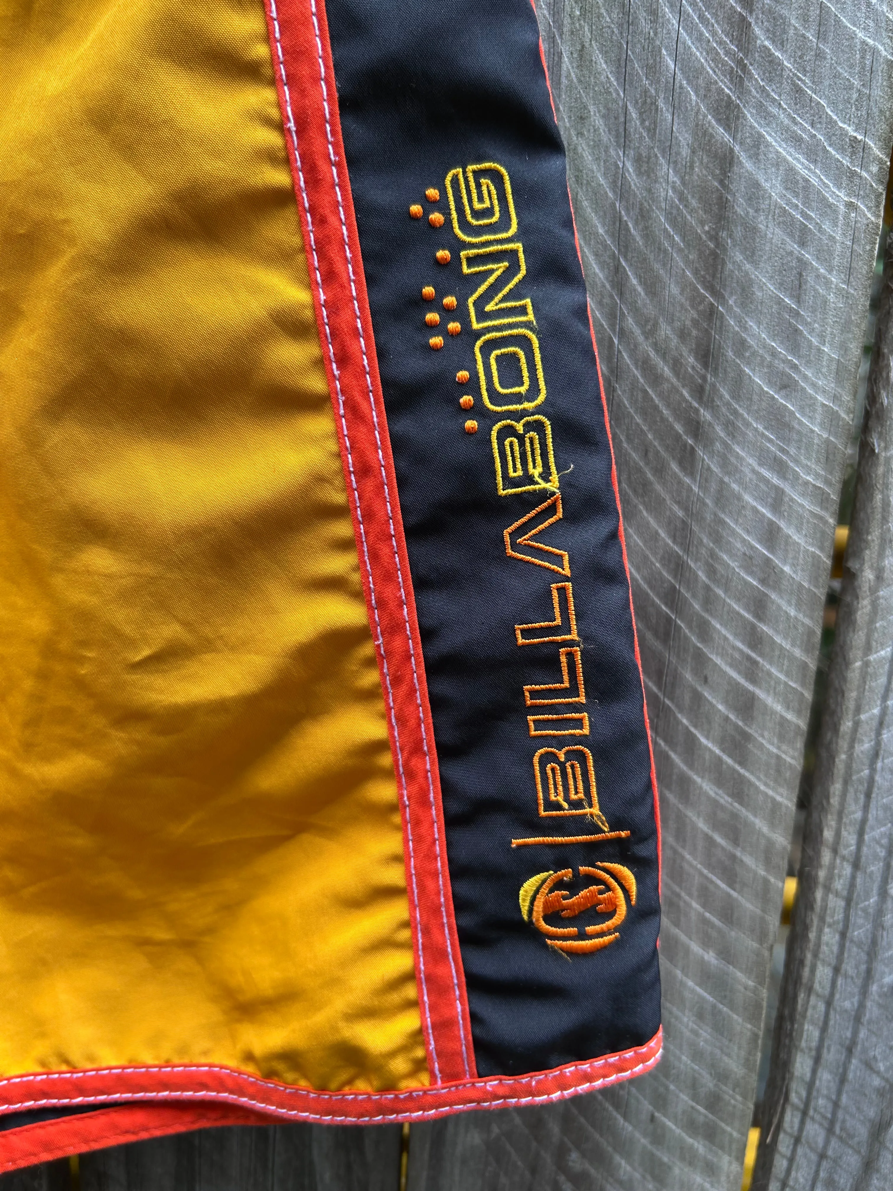 Y2K Billabong boardshorts W31’