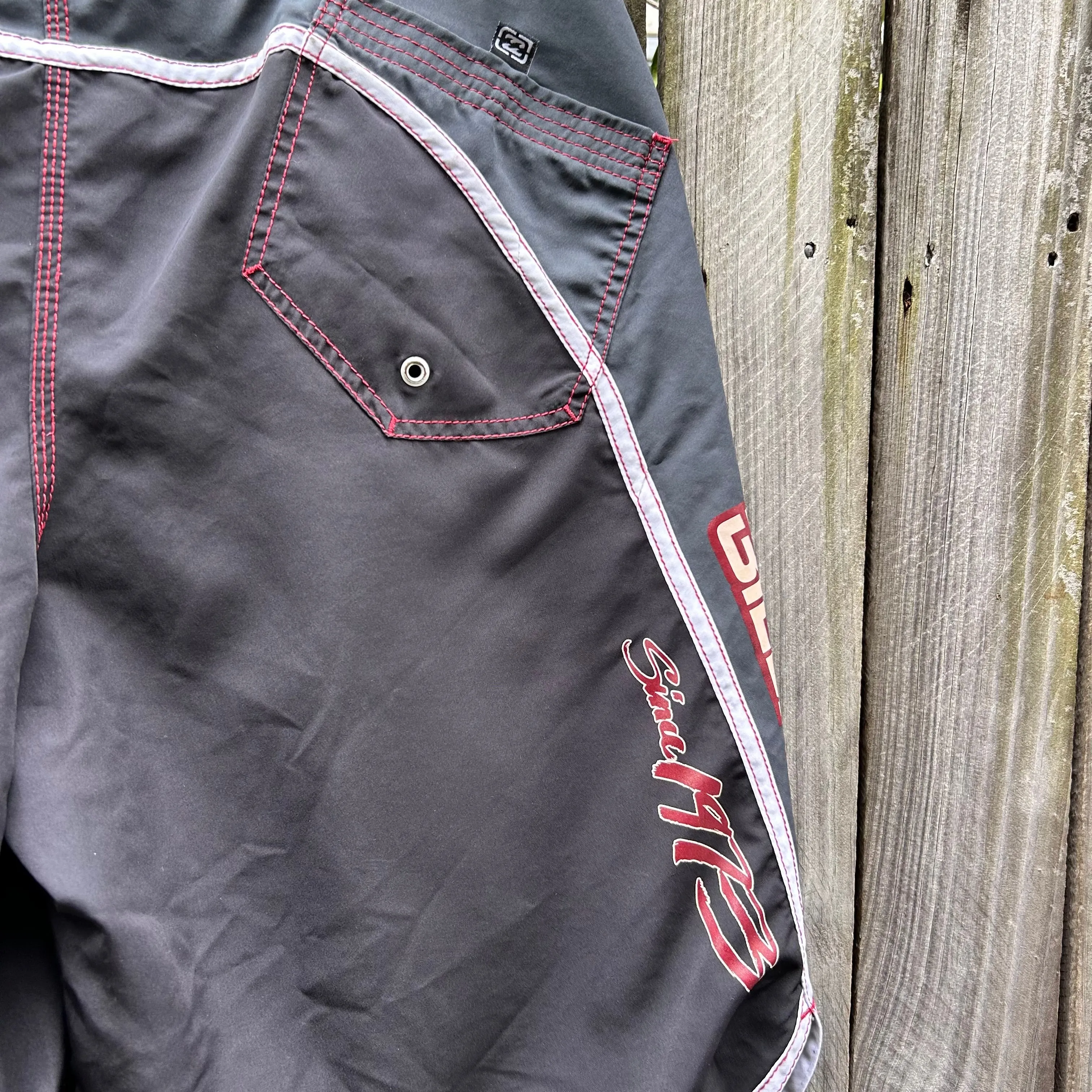 Y2K Billabong boardshorts W34’