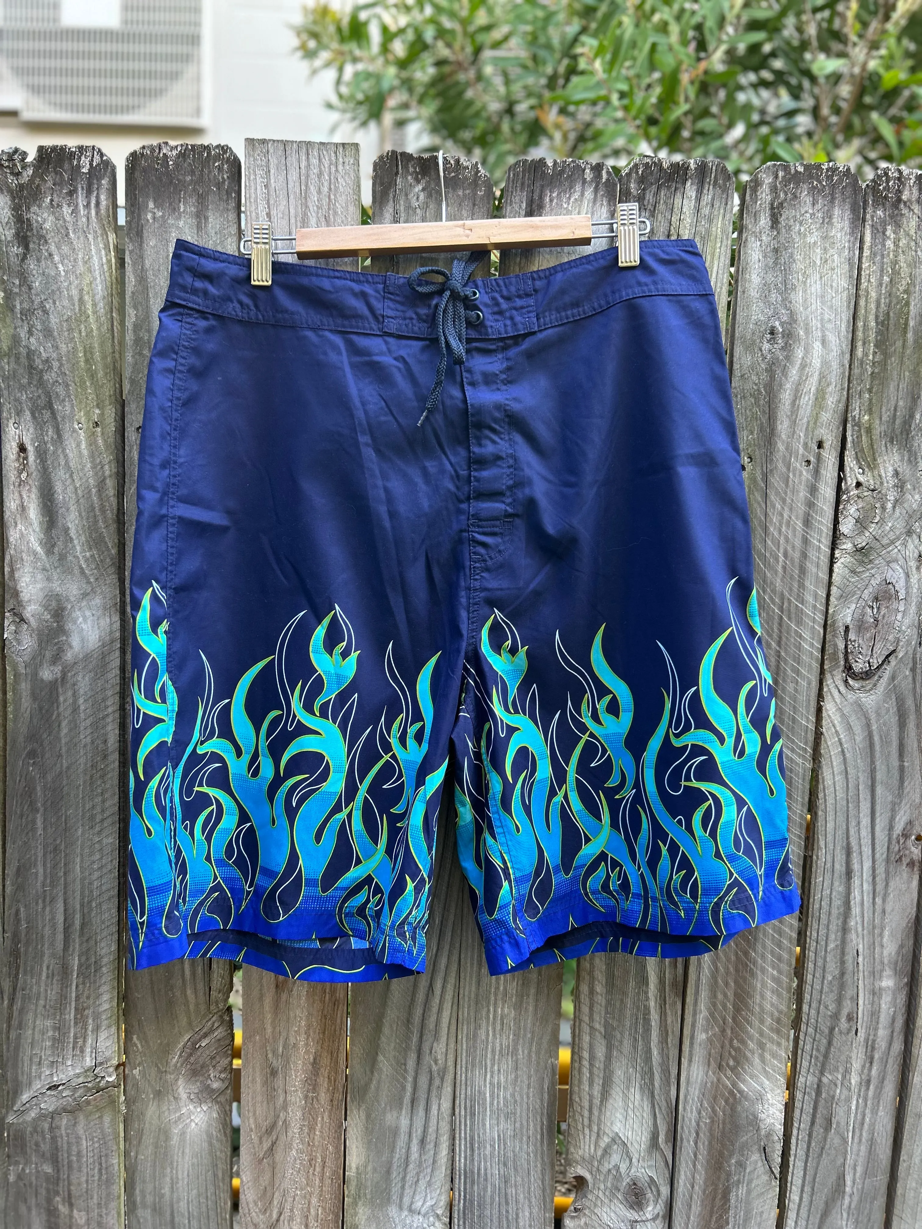 Y2K Utility flame graphic boardshorts W34’